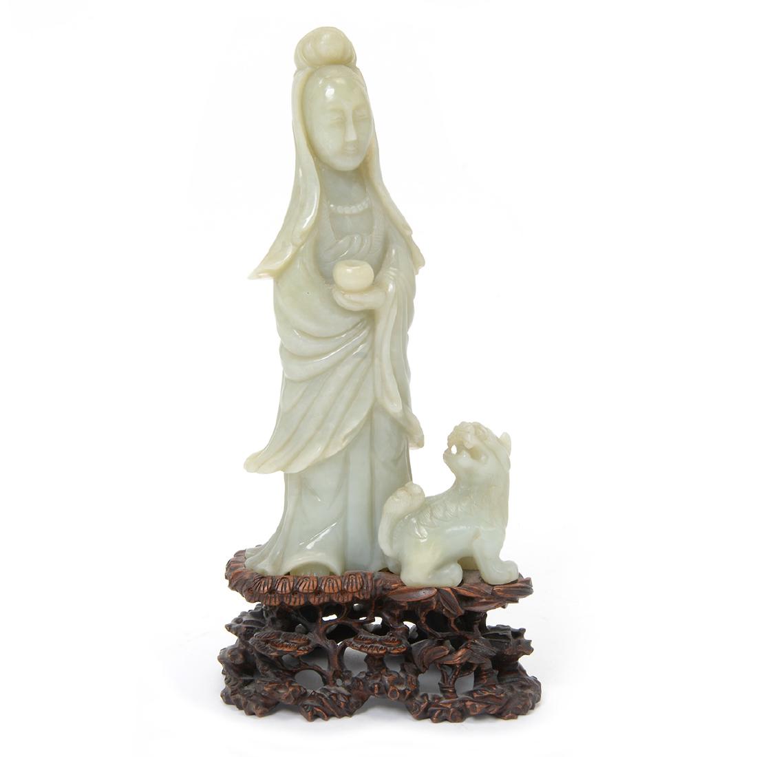 Celadon Jade Guanyin Figural Group, Qing (1 of 7)