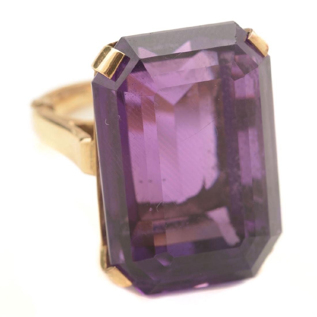 Amethyst, 14k Yellow Gold Ring. (1 of 4)