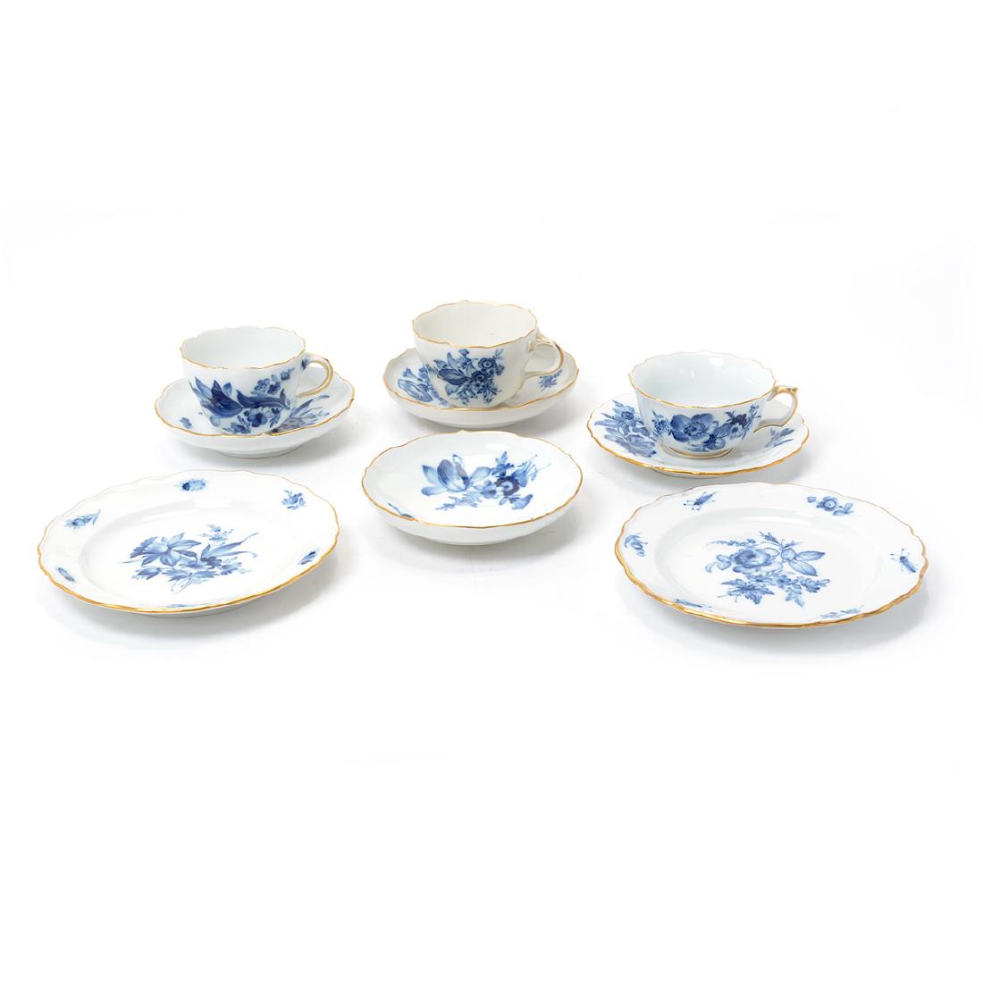 Meissen Blue Rose Porcelain Tea Service (1 of 9)