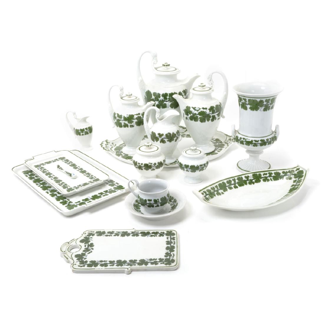 Meissen Full Ivy Porcelain Tea Swan Modeled Tea Service (1 of 10)