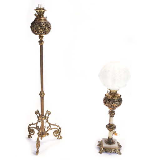 Parker Oil Lamp With Lion Heads And Floor