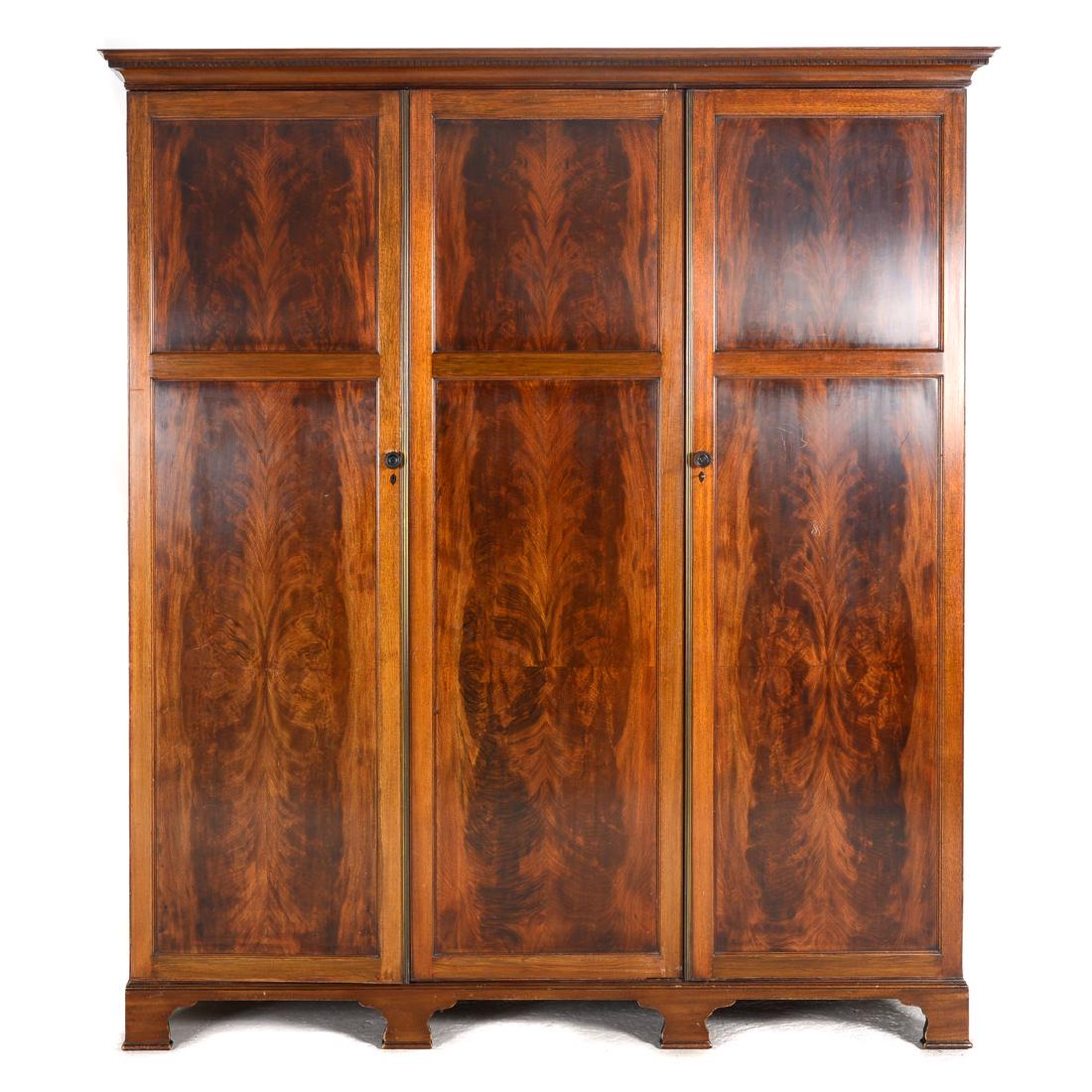Late Georgian Mahogany Three Door Linen Press (1 of 5)
