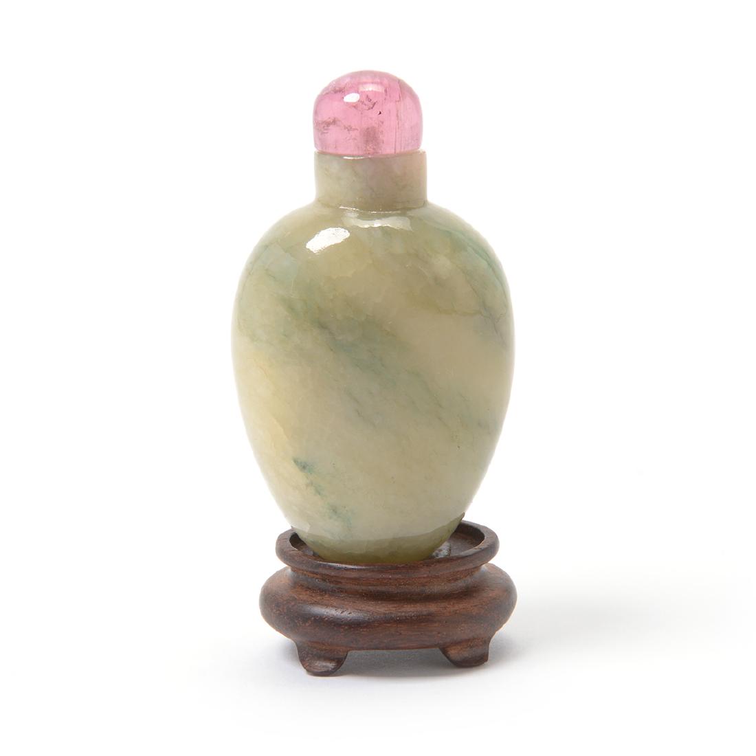 Green Jadeite Snuff Bottle, 19th Century (1 of 4)