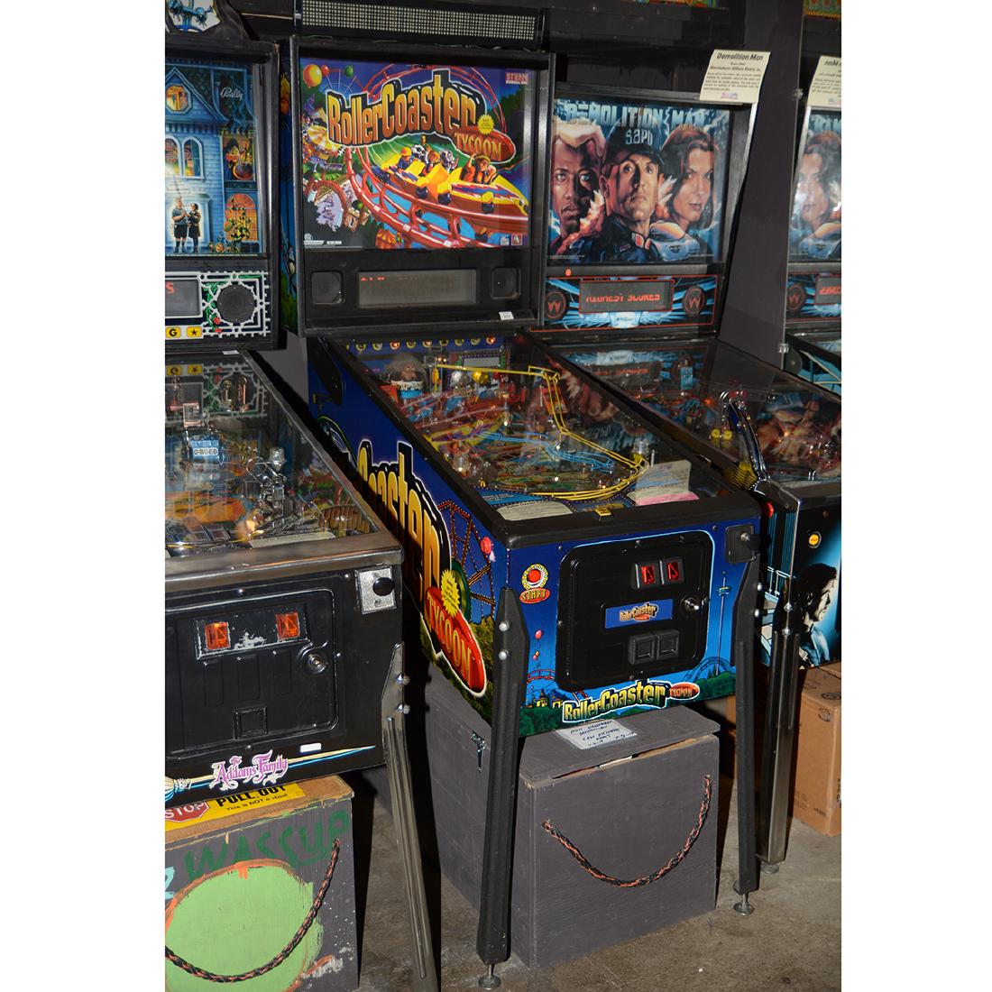 Roller Coaster Tycoon Pinball Machine, by Stern (1 of 1)