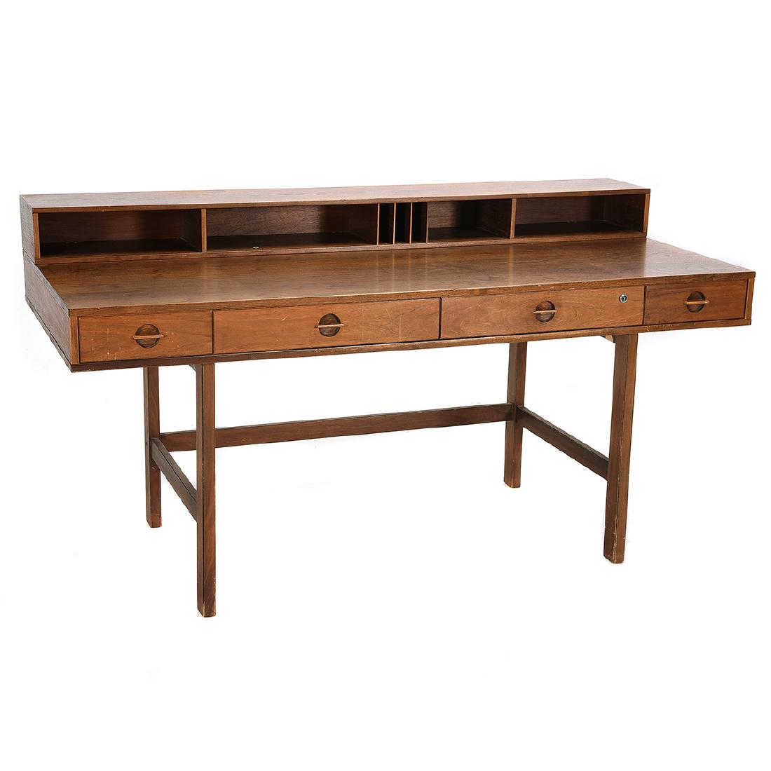 Peter L¯vig Nielsen / Jens Quistgaard Flip-Top Desk in (1 of 4)