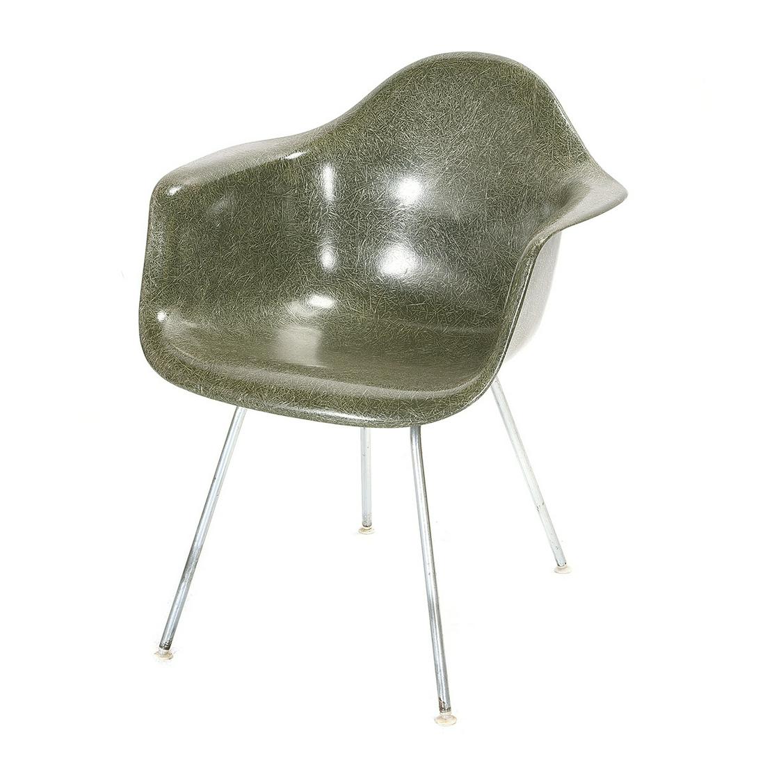Charles and Ray Eames For Herman Miller DAX Armchair.: Charles and Ray Eames For Herman Miller DAX Armchair. Olive green molded fiberglass seat shell, on four steel tube legs with white plastic capped feet.. Herman Miller mark on the underside. Circa 1960