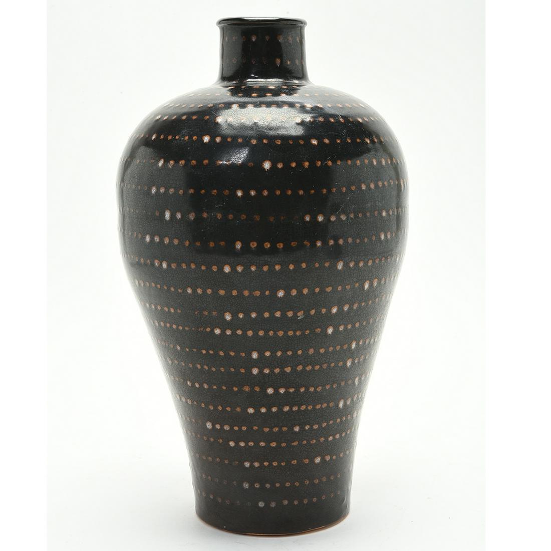 Chinese Jizhou Black Glazed Buff-Spotted Meiping Vase (1 of 2)