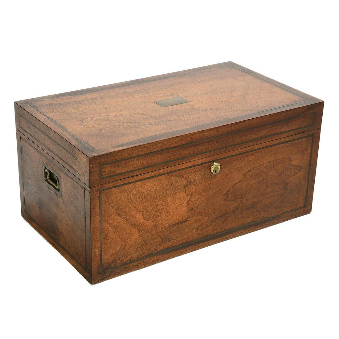 Benson & Hedges Mahogany Inlaid Tobacco Box. (1 of 2)