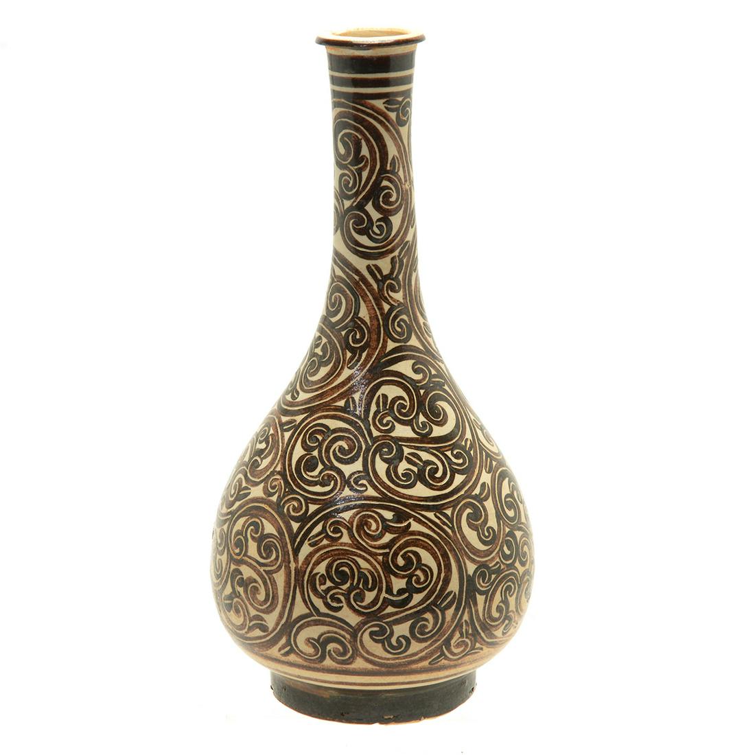 Chinese Jizhou Painted Bottle Vase (1 of 2)