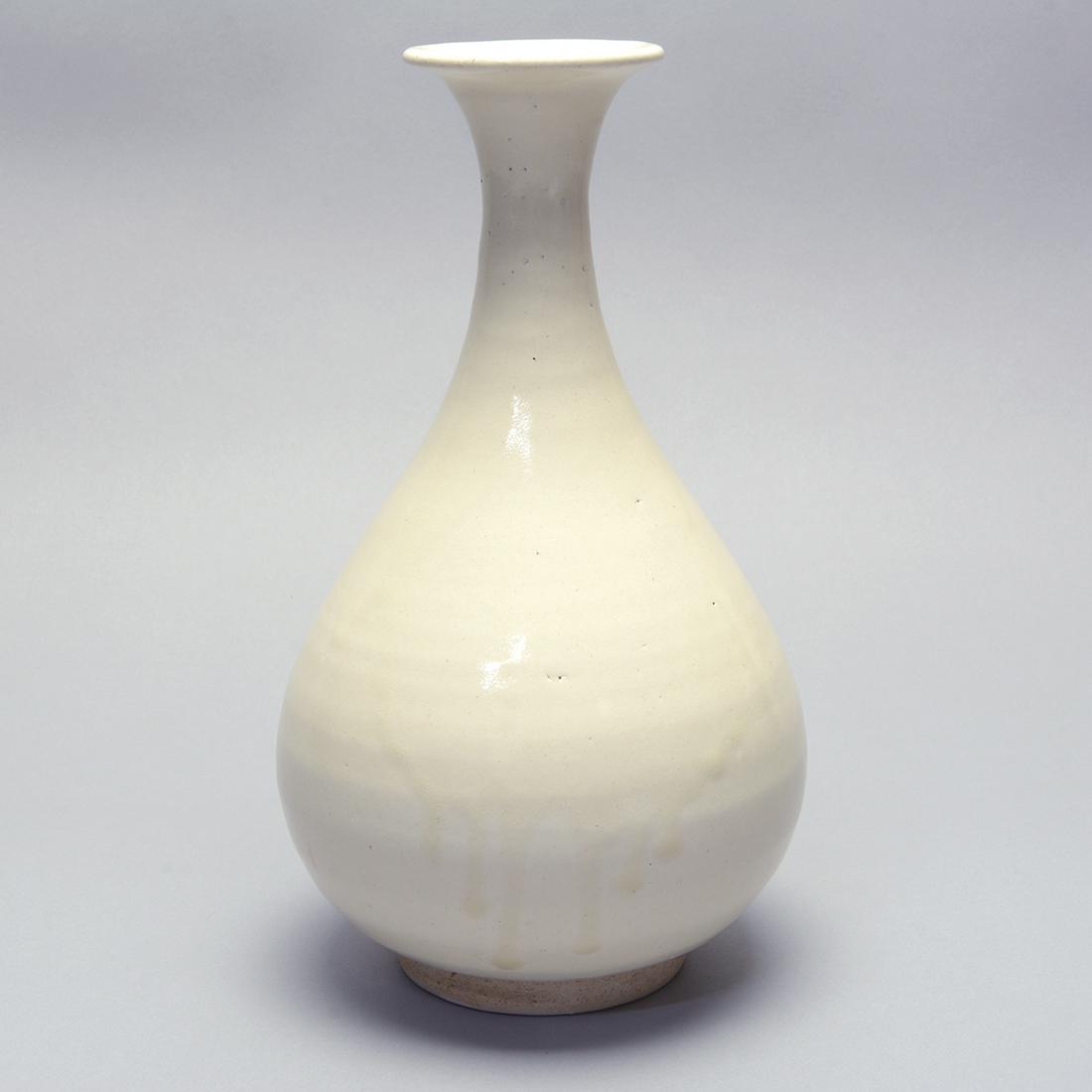 Chinese Ding Ware Type Vase, Yuhuchunping (1 of 2)