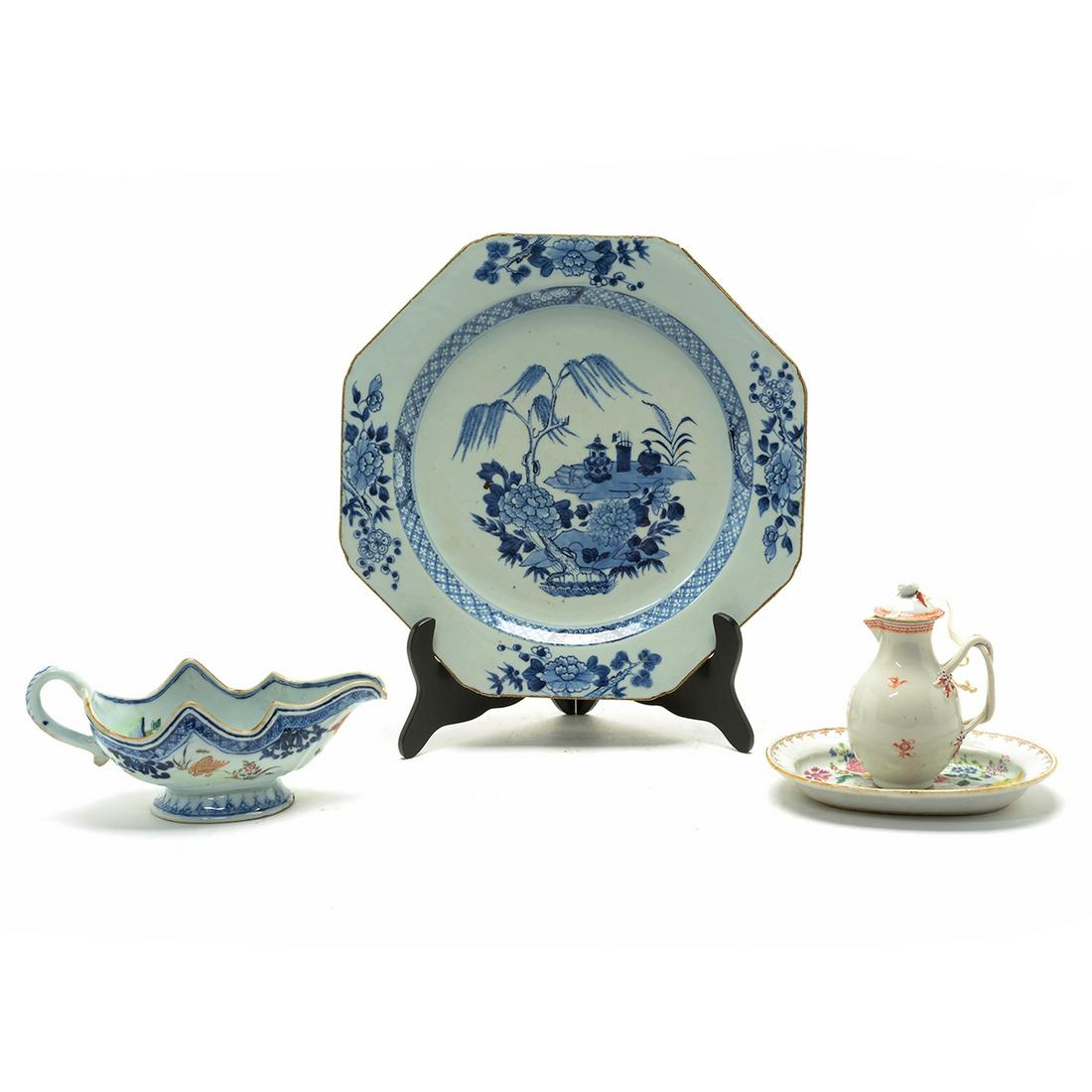 Four Chinese Export Blue and White Porcelains (1 of 3)