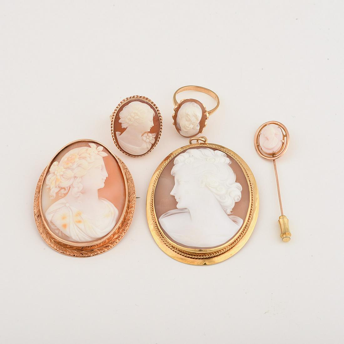 Shell Cameo, Yellow Gold Jewelry Suite. (1 of 1)