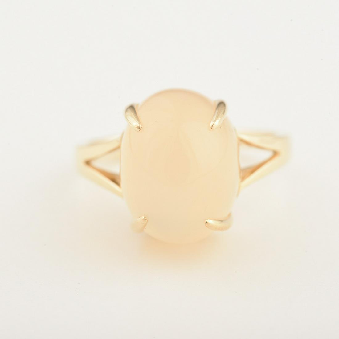 Moonstone, 14k Yellow Gold Ring. (1 of 1)