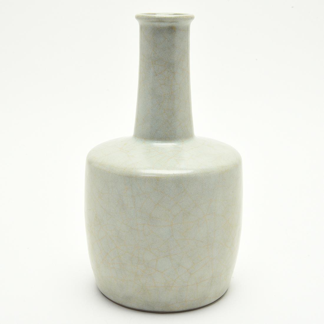 Chinese Guan-Type Mallet Vase (1 of 1)