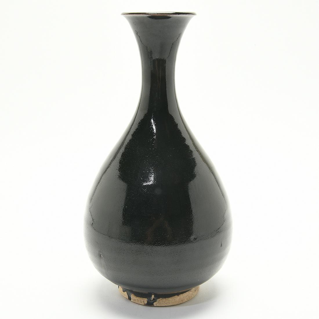 Chinese Black Ding Yuhuchun Vase. (1 of 1)