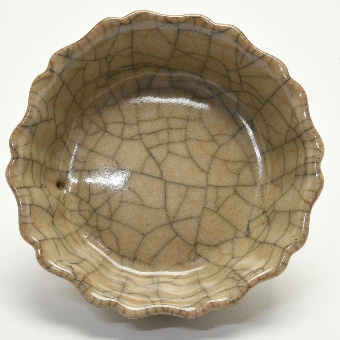 Chinese Ge-Type Mallow Form Brushwasher (1 of 1)