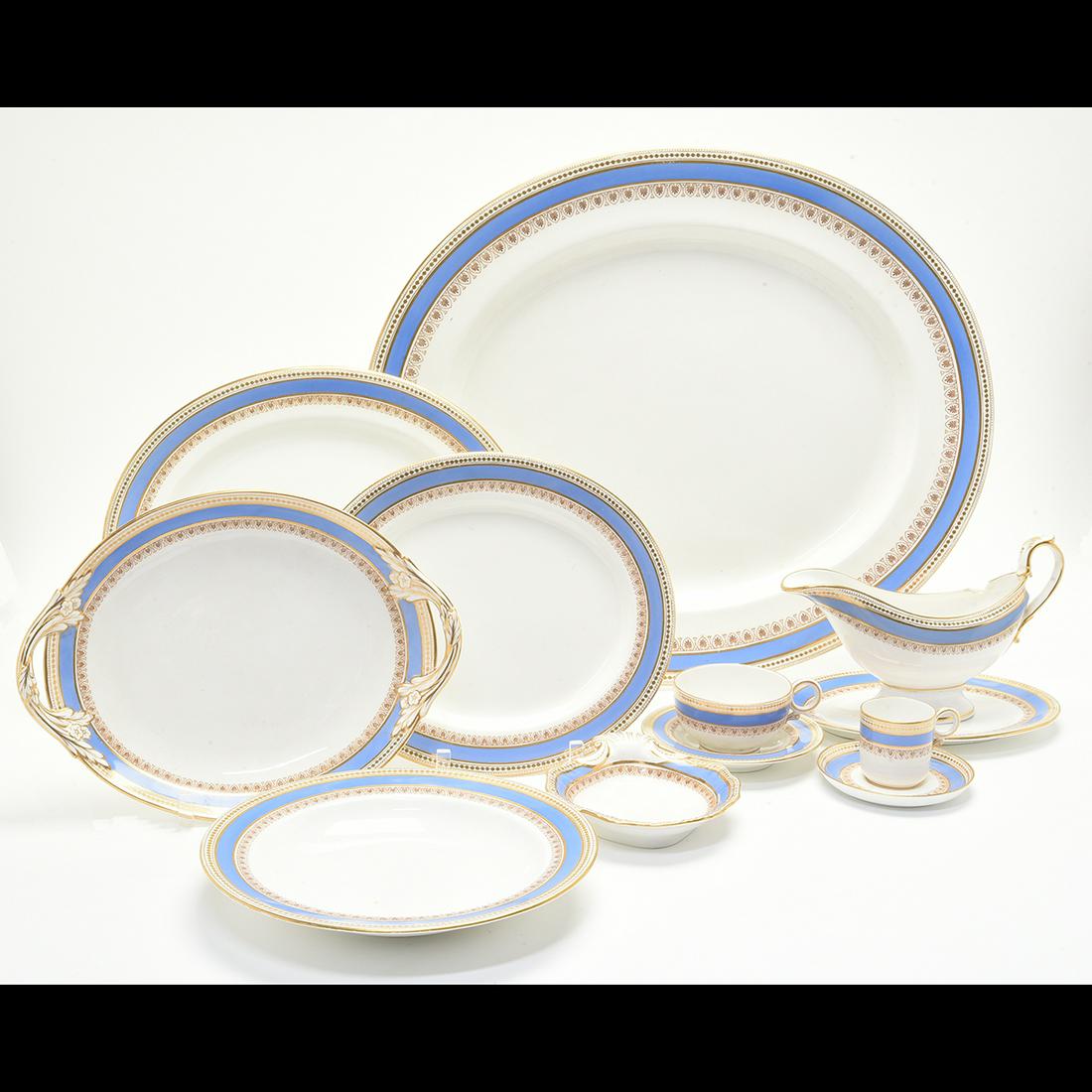 Extensive Late 19th Century Royal Worcester Porcelain: Extensive Late 19th Century Royal Worcester Porcelain Dinner Service Retailed by Tiffany & Co. Each with gilt band, dots, banded dots over French blue band bracketted by further slender gilt bands, ov
