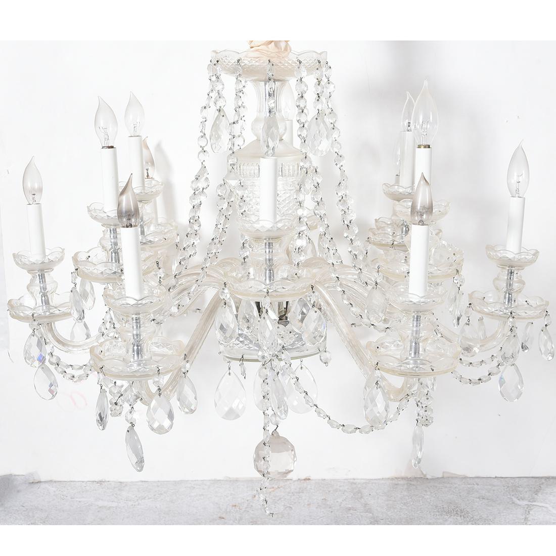 Waterford Style Cut Glass Twelve Light Chandelier. (1 of 4)