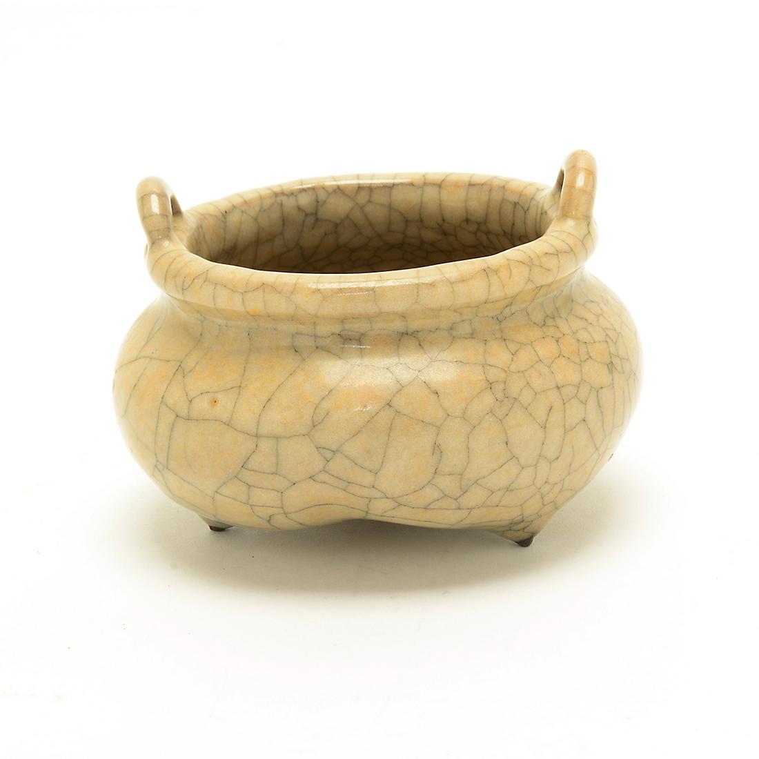 Chinese Ge-Type Tripod Censer. (1 of 2)