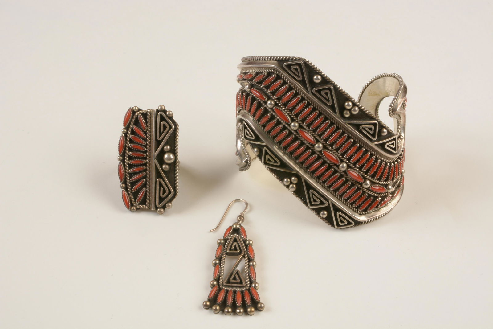 *Native American Betty Betoney Navajo Coral, Sterling (1 of 2)