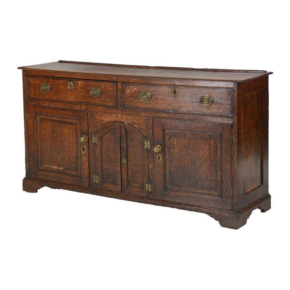 English Provincial Oak Dresser Base. (1 of 4)