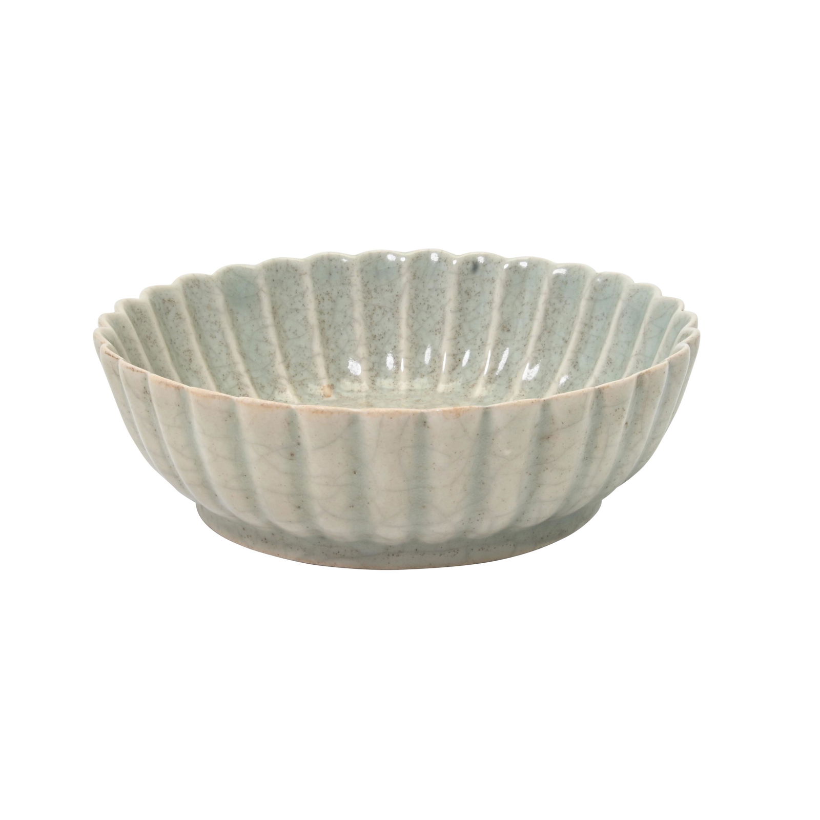 Longquan Guan-Type Chrysanthemum Bowl. (1 of 2)