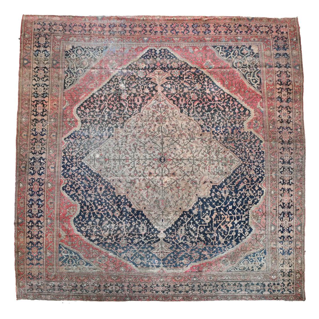 Persian Sarouk Carpet. (1 of 4)