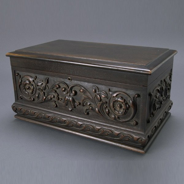 American Carved Wood Humidor, Circa 1920: American Carved Wood Humidor, Circa 1920 {Dimensions 8 x 15 3/4 x 9 1/4 inches}