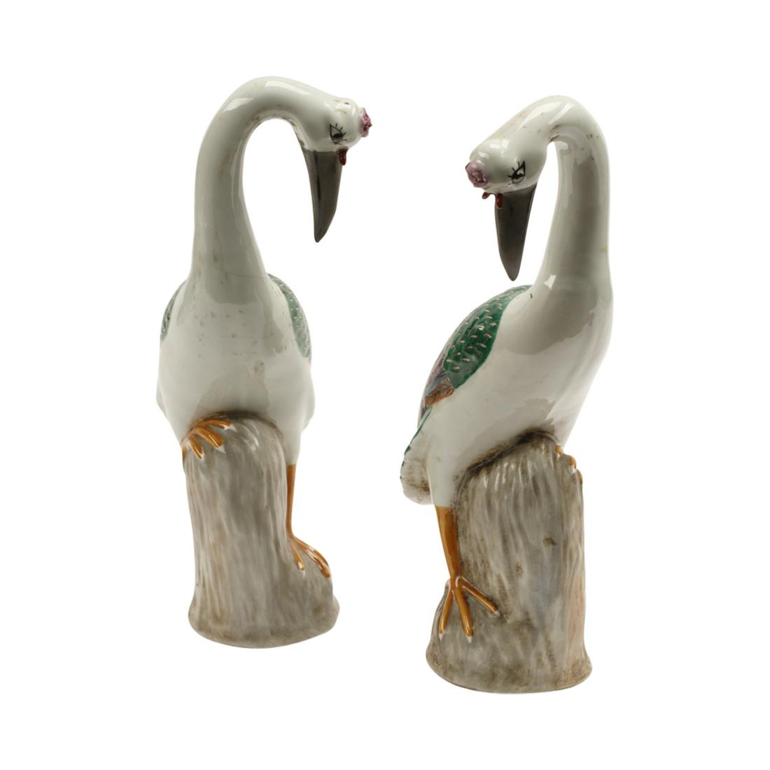 Pair of Chinese Export Style Birds. (1 of 3)