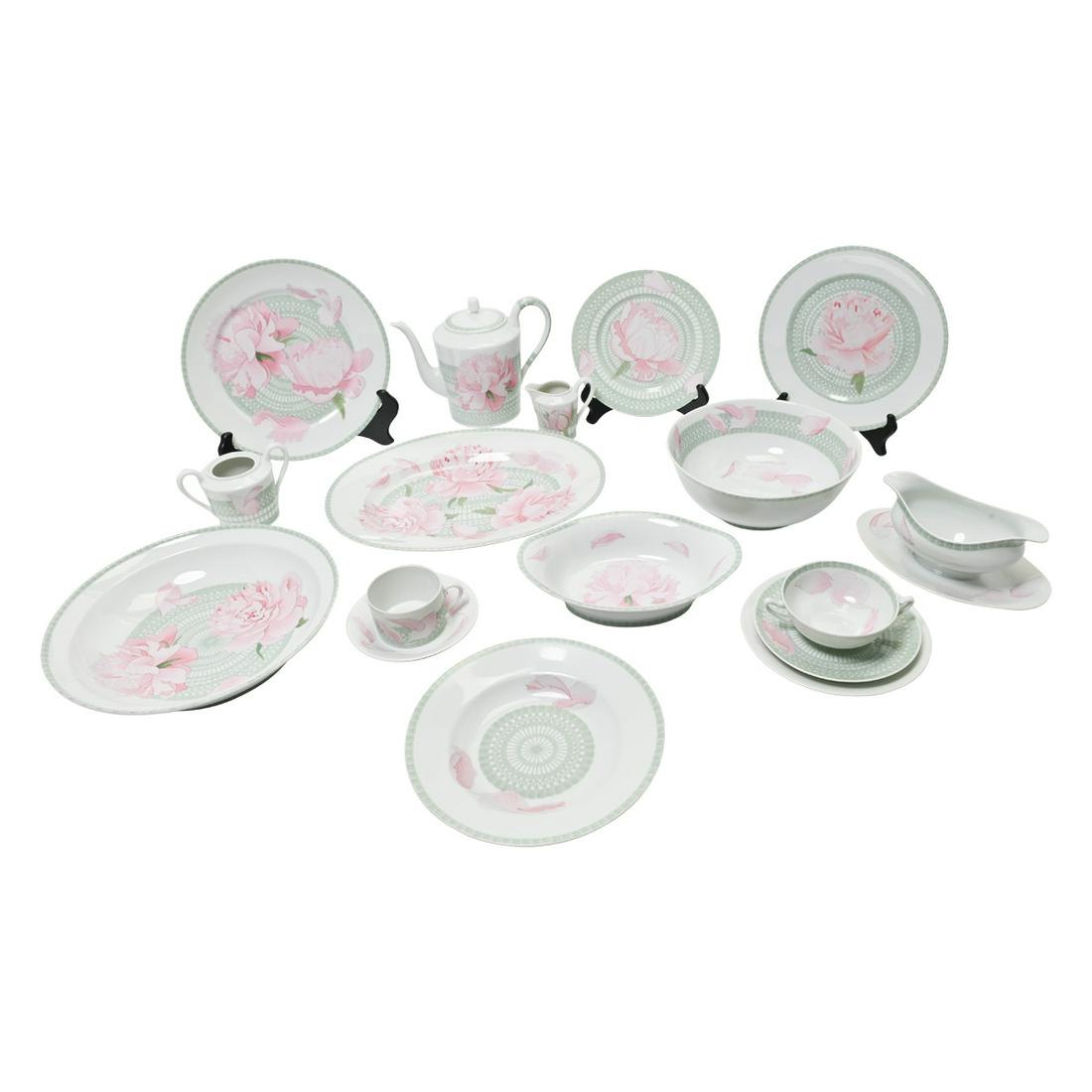 Hermes Les Pivoines Porcelain Dinner Service, 89 Items. (1 of 4)