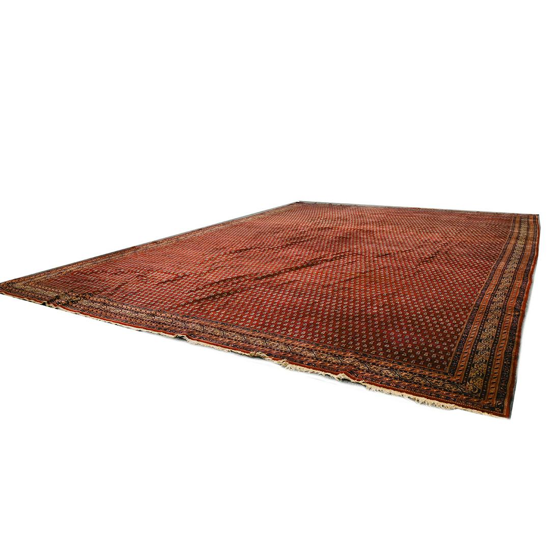 Serabend Palace Carpet. (1 of 3)