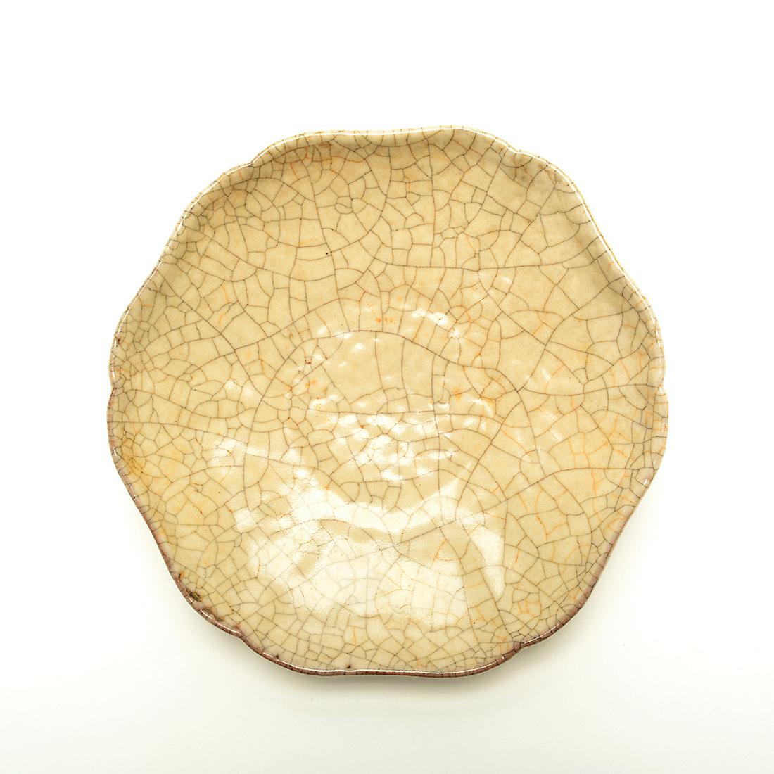 Chinese Ge-Type 'Lotus' Dish. (1 of 2)