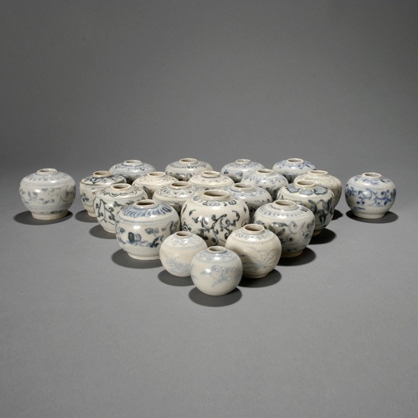 32 Hoi An Hoard B/W Vietnamese Jarlets: Thirty-two Hoi An Hoard Blue and White Vietnamese Jarlets with Various Motifs, Late 15th/Early 16th Century {Average height 2 1/4 inches, diameter 2 1/2 inches}