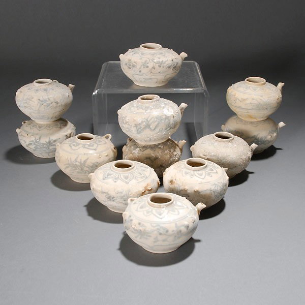 28 Hoi An Hoard Blue and White Vietnamese Jarlets: Twenty-eight Hoi An Hoard Blue and White Vietnamese Jarlets, Late 15th/Early 16th Century {Average height 2 inches, average diameter 3 inches} [Marine encrustation]