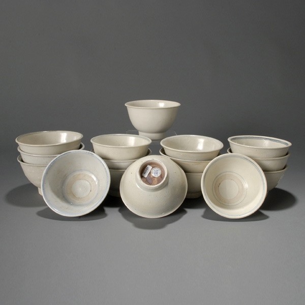 16 Hoi An Hoard Enamel Vietnamese Bowls: Sixteen Hoi An Hoard Enamel Vietnamese Bowls, Late 15th/Early 16th Century {Height 3 inches, Average diameter 5 3/4 inches}