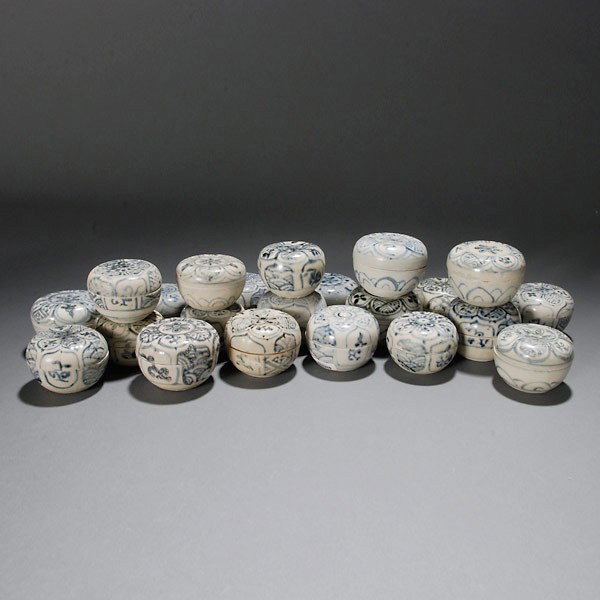 39 Hoi An Hoard Blue and White Vietnamese Boxes: Thirty-nine Hoi An Hoard Blue and White Vietnamese Boxes,Late 15th//Early 16th Century {Average height 2 inches,average diameter 2 3/4 inches}