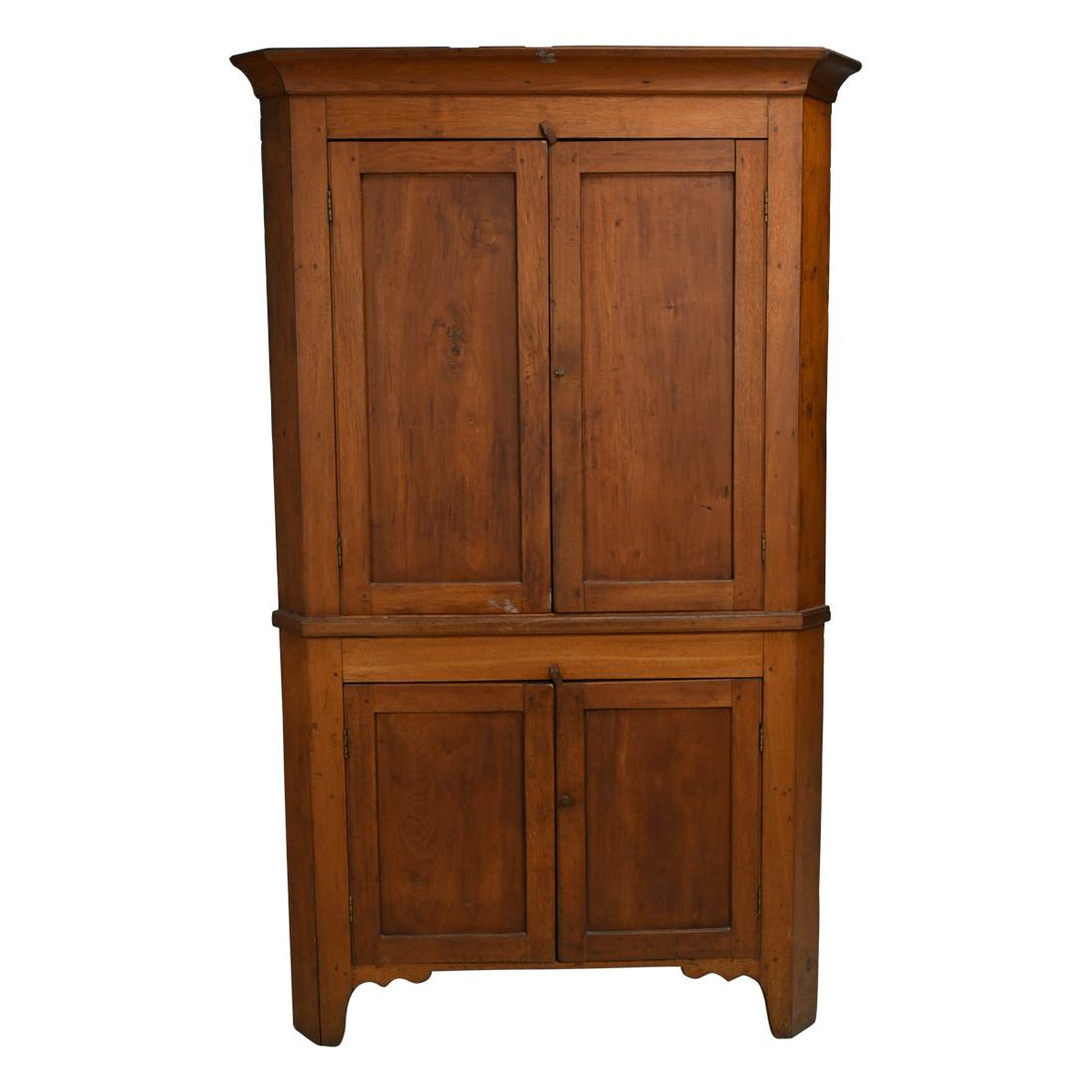 American Late Federal Walnut Corner Cabinet. (1 of 4)