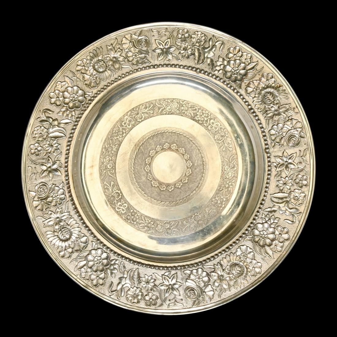 Twelve Van Buren Silver Plated Plates. (1 of 4)