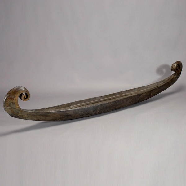 Canoe form India: Canoe from India. L = 113 inches