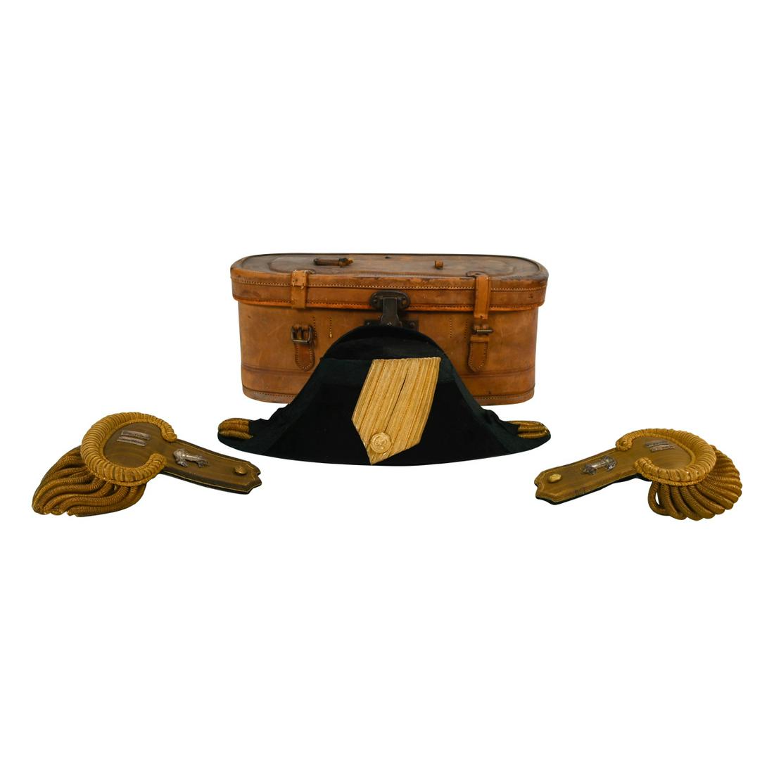 US Navy Bicorn Hat in Leather Case, Japan 1915. (1 of 3)