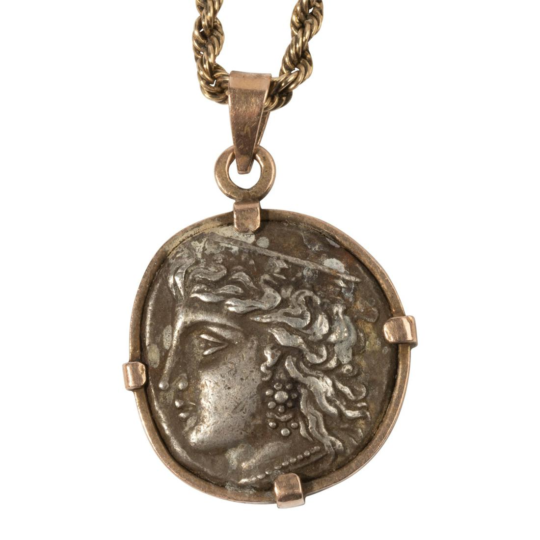 Coin Form, Yellow Gold Pendant Necklace. (1 of 3)