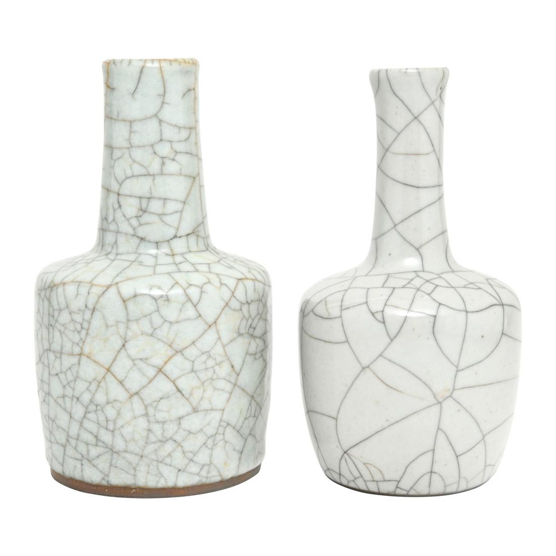 Two Ge Type Mallet Vases (1 of 3)