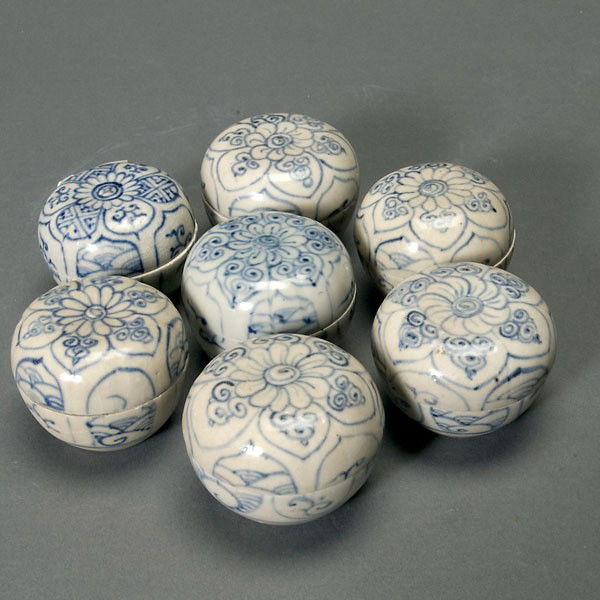 50 Hoi-An Molded B/W Covered Boxes: Fifty Hoi-An Small Molded Blue and White Covered Boxes. Late 15th/Early 16th Century. Formerly Offered @ Butterfield's Sale # 71300, October 2000 {Average height 1 1/2 inches, average diameter 2 inche