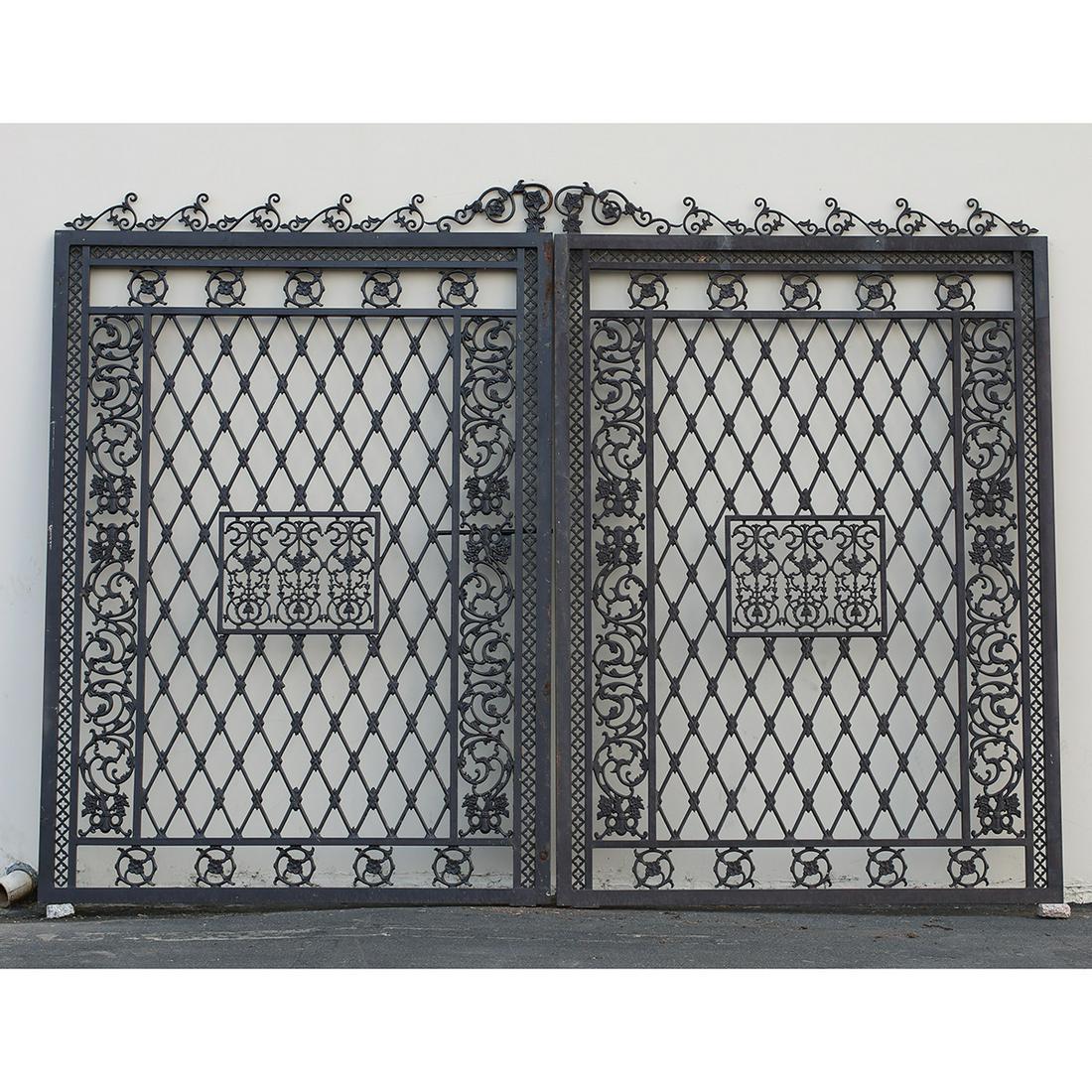 Large Wrought Iron Estate Gate (1 of 3)
