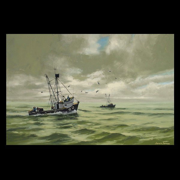 DARWIN DUNCAN. "Fishing Boats at Sea" Oil: DARWIN DUNCAN. (American, 1905 - 2002) "Fishing Boats at Sea" Oil on canvas. 24 x 36 inches. Signed lower right. Good condition. Framed.