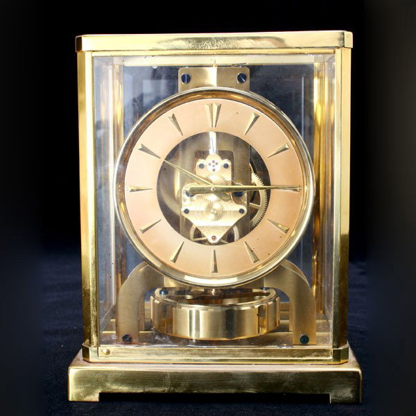 Jaeger Le Coultre & Cie Atmos Swiss Mantel Clock: Jaeger Le Coultre & Cie Atmos Swiss Mantel Clock {Dimensions 8 1/2 x 7 x 5 1/4 inches} [As is]