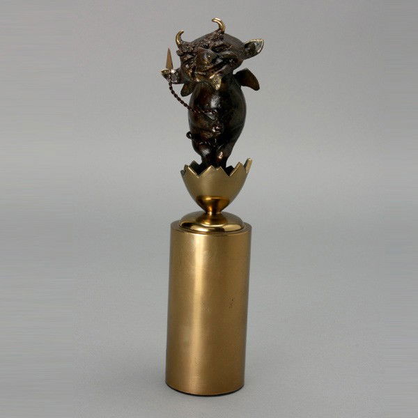 Charles Bragg. "Deviled Egg" Bronze: CHARLES BRAGG. (American, b. 1931) "Deviled Egg" Bronze on weighted pedestal. 8 inches tall. Signed and Numbered 222/300. In very good condition The initials JM in an oval follow the edition number.