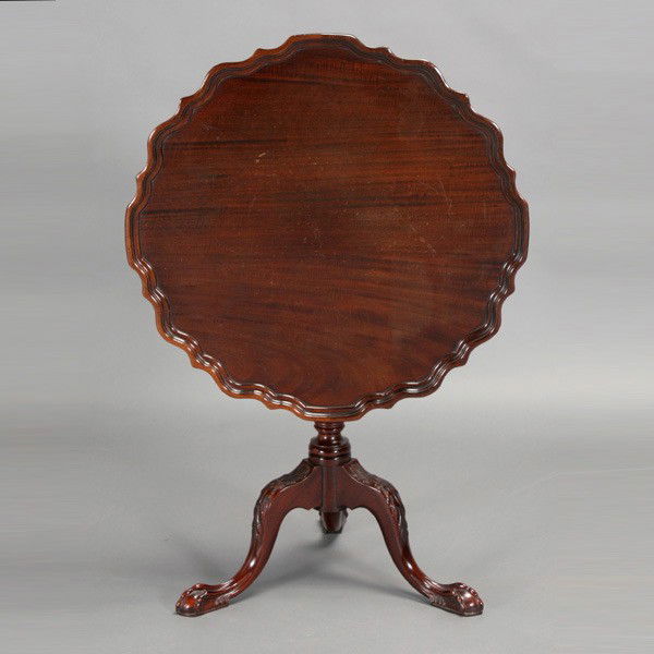 Georgian Style Tilt Top Pie Crust Tripod Table: Georgian Style Tilt Top Pie Crust Tripod Table {Dimensions: 28 1/2 X 28 inches}
