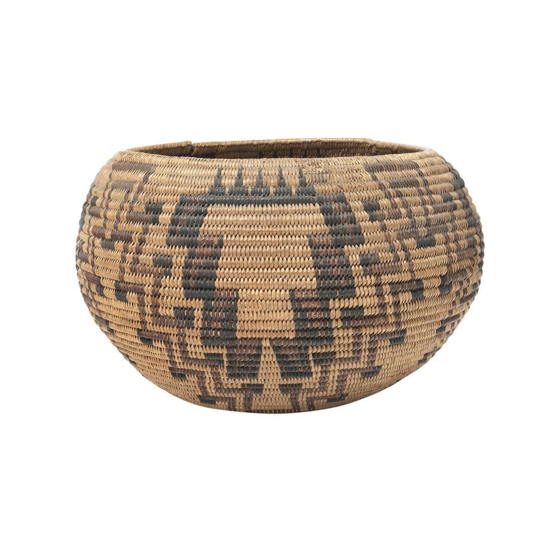 Native American Mono Lake Polychrome Degikup Basket (1 of 5)