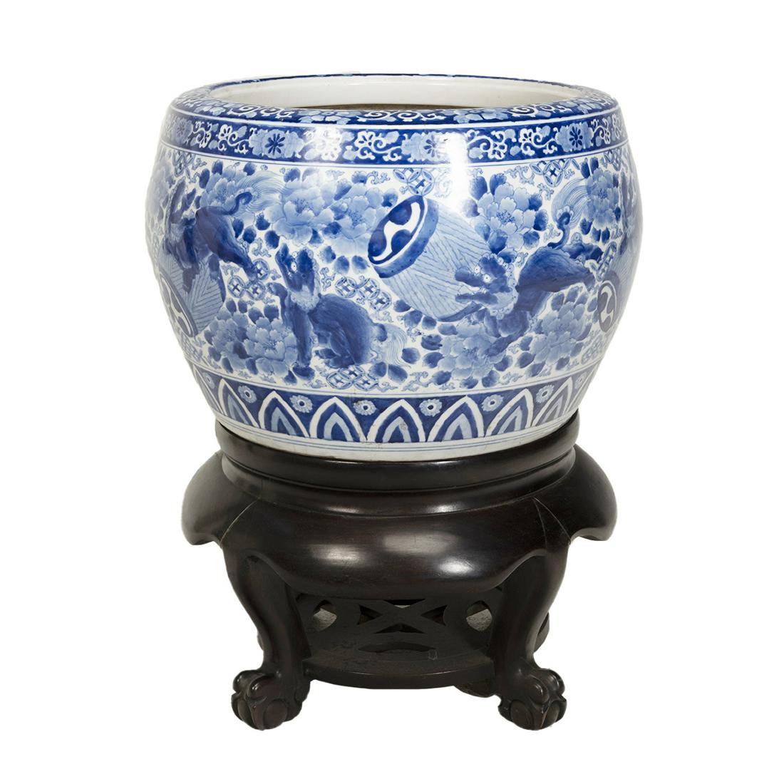 Large Japanese Blue/White Garden Planter with Stand (1 of 4)